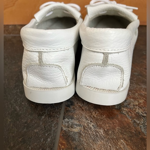 Women’s Minnetonka Moccasin white beaded thunderbird Animiki hard sole. Size 7 - Picture 5 of 12